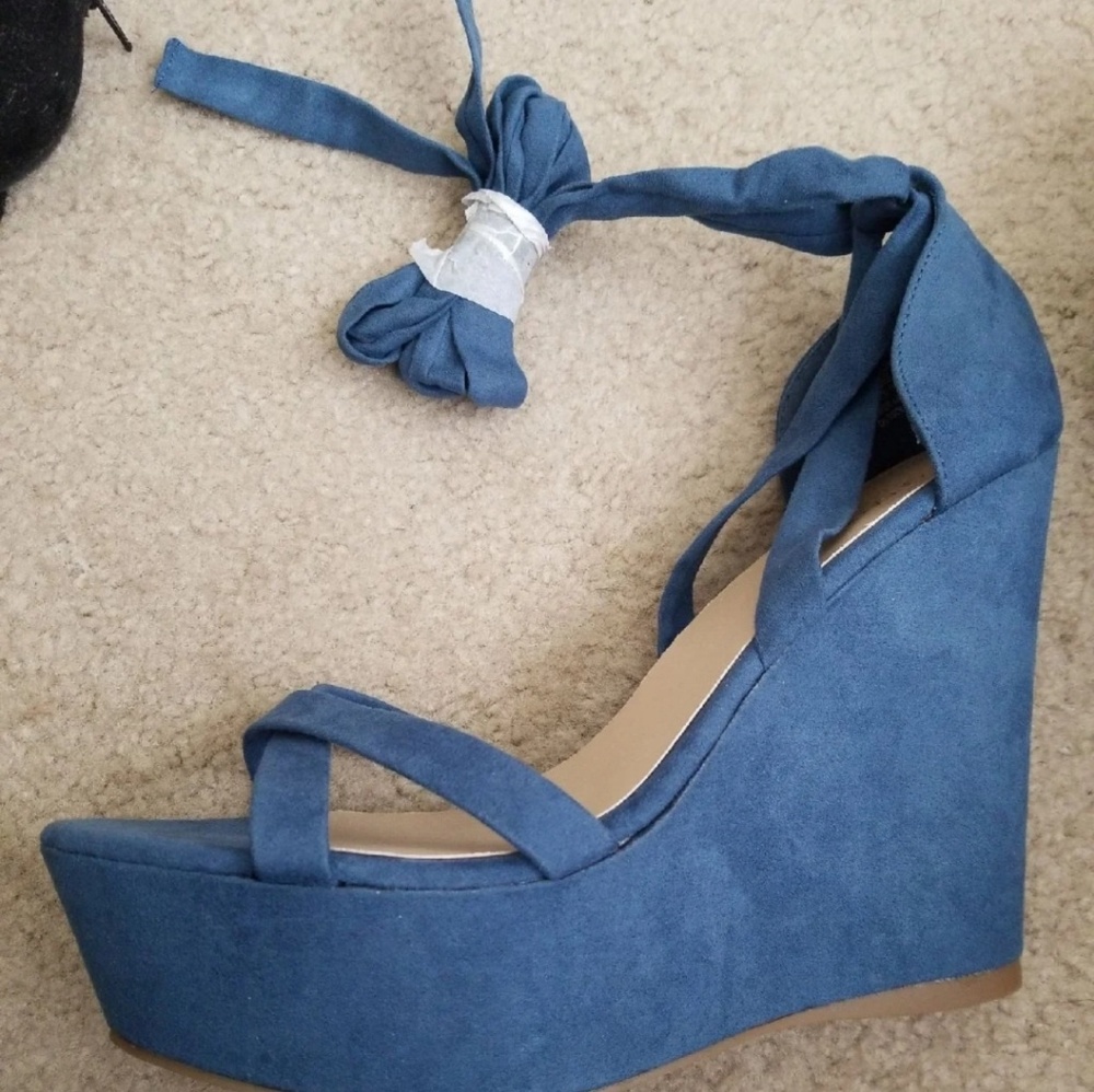 Turquoise wedges